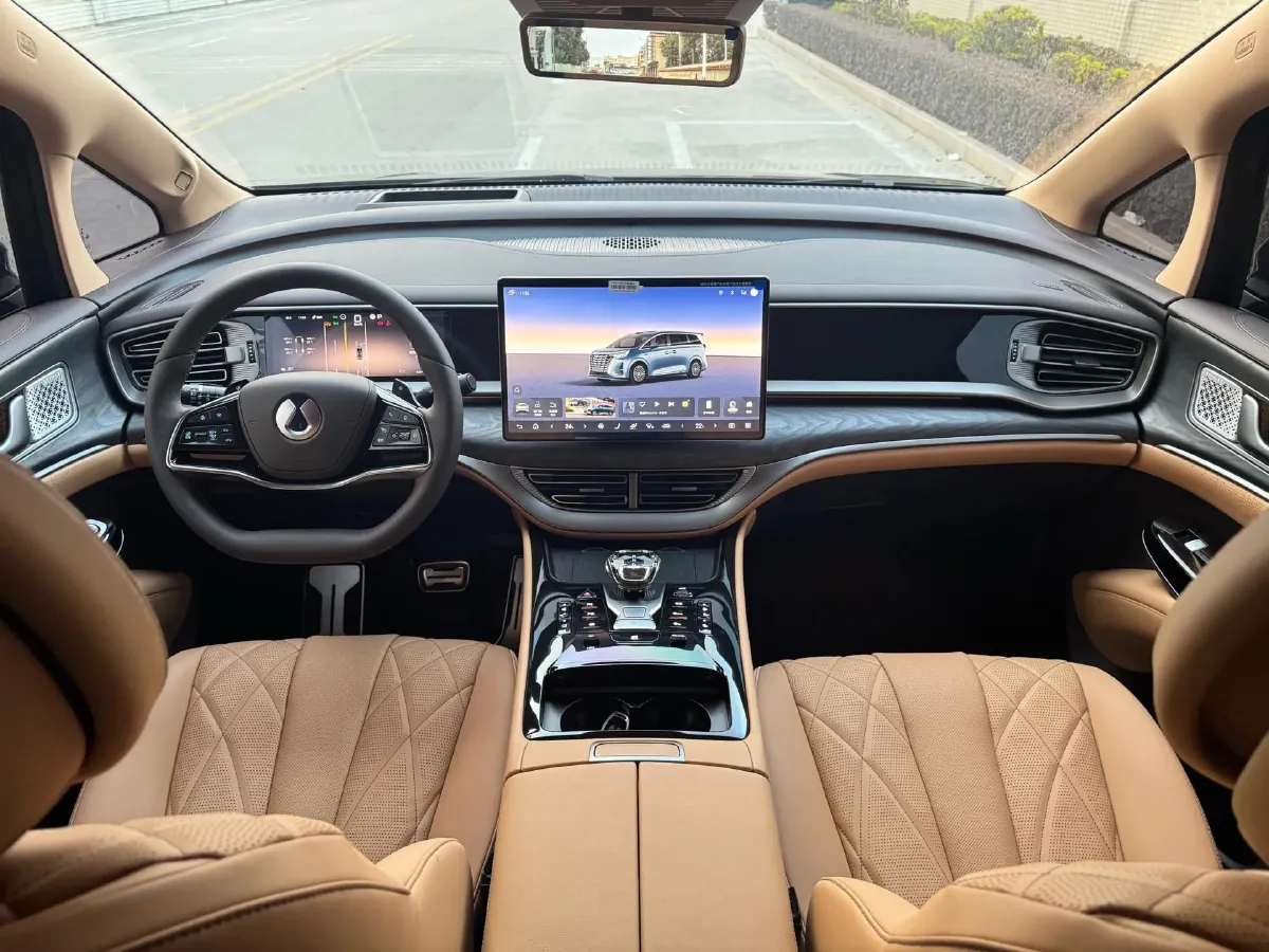 2025 Denza D9 1.5T 156HP L4 E-CVT PHEV 40KWH,autocango,china used car exporter,china ev exporter,chinese used car exporter,chinese used ev exporter