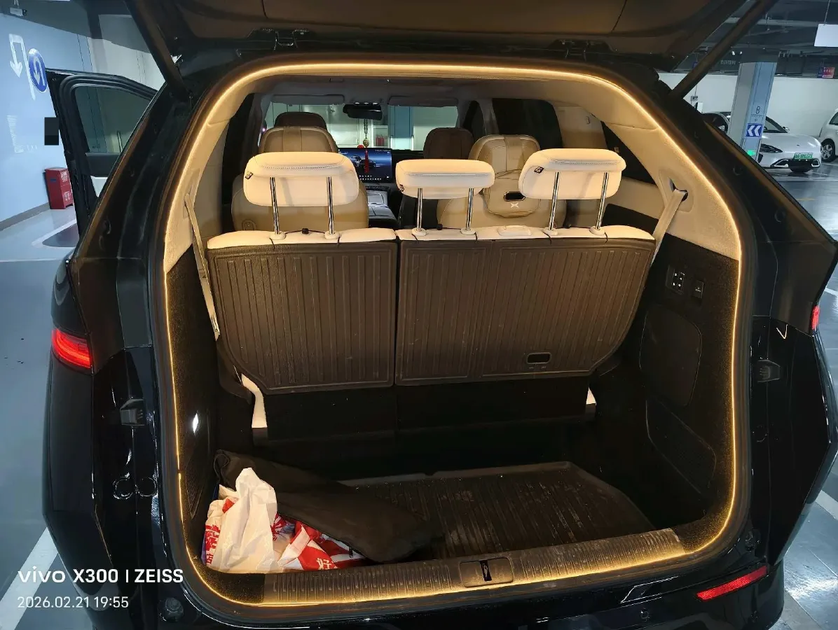 2024 Xpeng X9 BEV 101.5KWH,autocango,china used car exporter,china ev exporter,chinese used car exporter,chinese used ev exporter