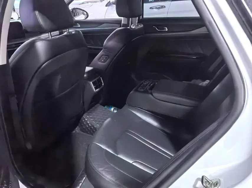 2021 Toyota Camry 2.0L 178HP L4 CVT,autocango,china used car exporter,china ev exporter,chinese used car exporter,chinese used ev exporter