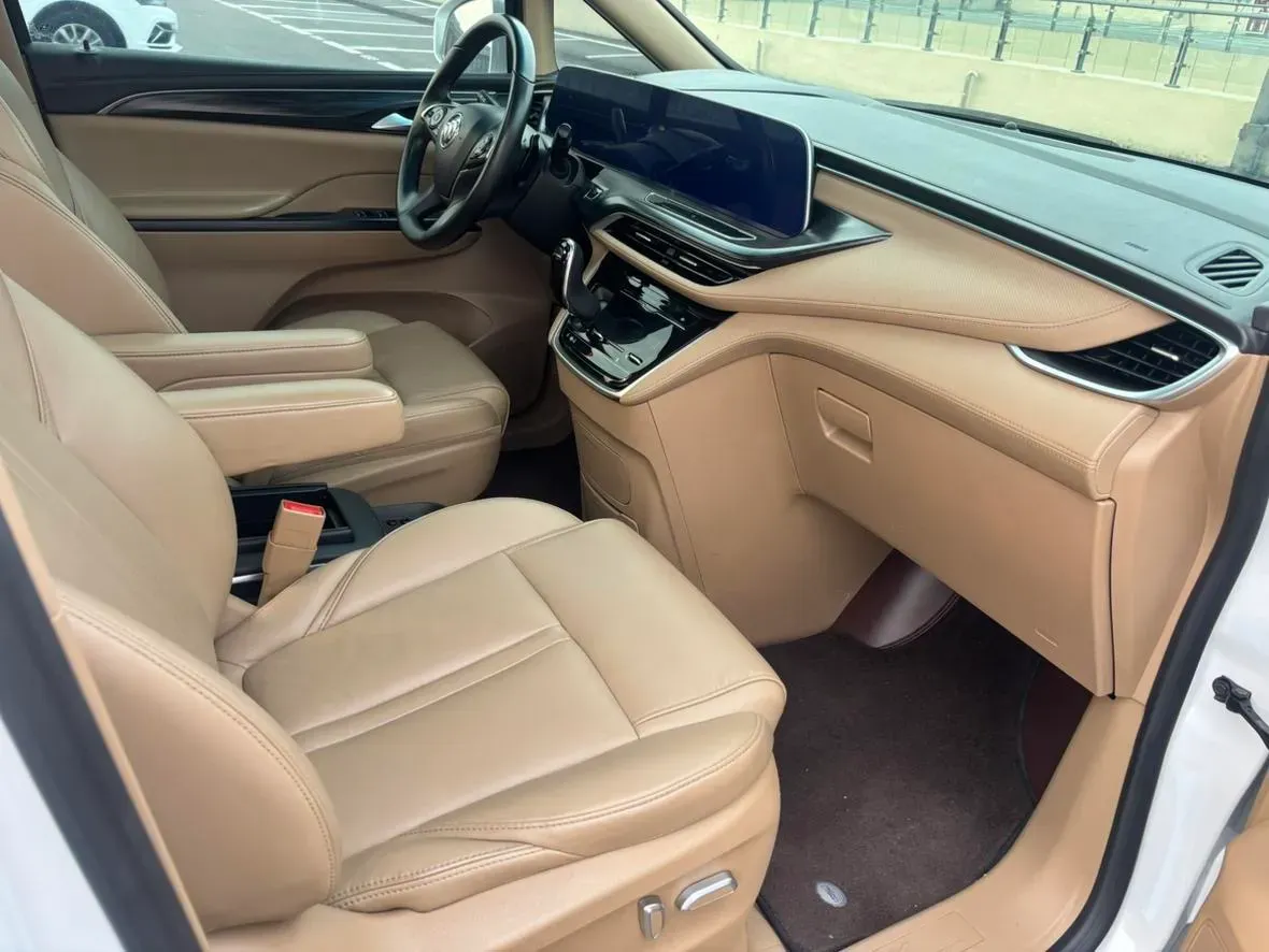 2021 Buick GL8 2.0T 237HP L4 9AT,autocango,china used car exporter,china ev exporter,chinese used car exporter,chinese used ev exporter