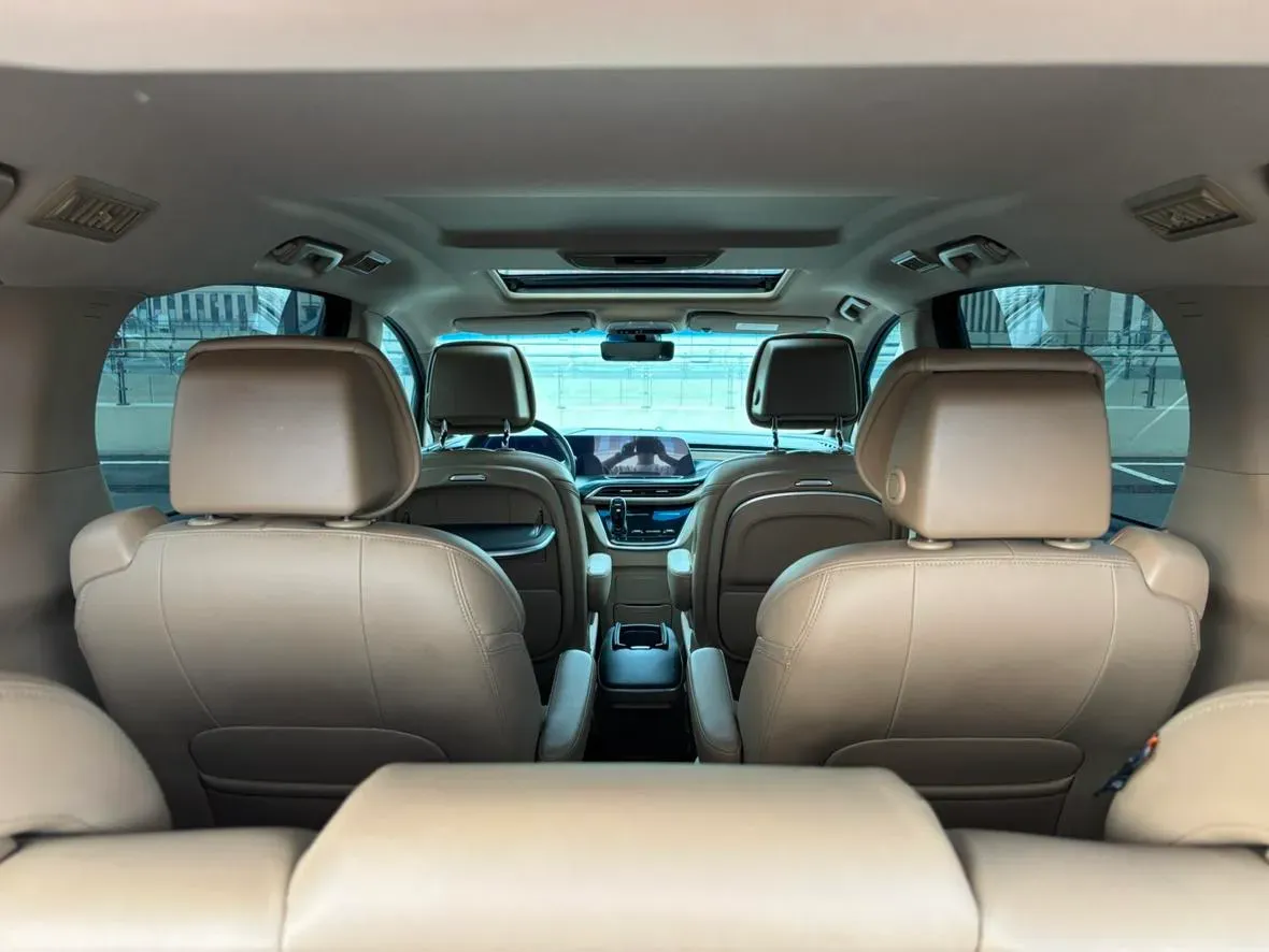 2021 Buick GL8 2.0T 237HP L4 9AT,autocango,china used car exporter,china ev exporter,chinese used car exporter,chinese used ev exporter