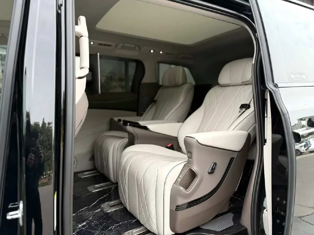 2022 Mercedes-Benz GLC Class 2.0T 197HP L4 9AT,autocango,china used car exporter,china ev exporter,chinese used car exporter,chinese used ev exporter