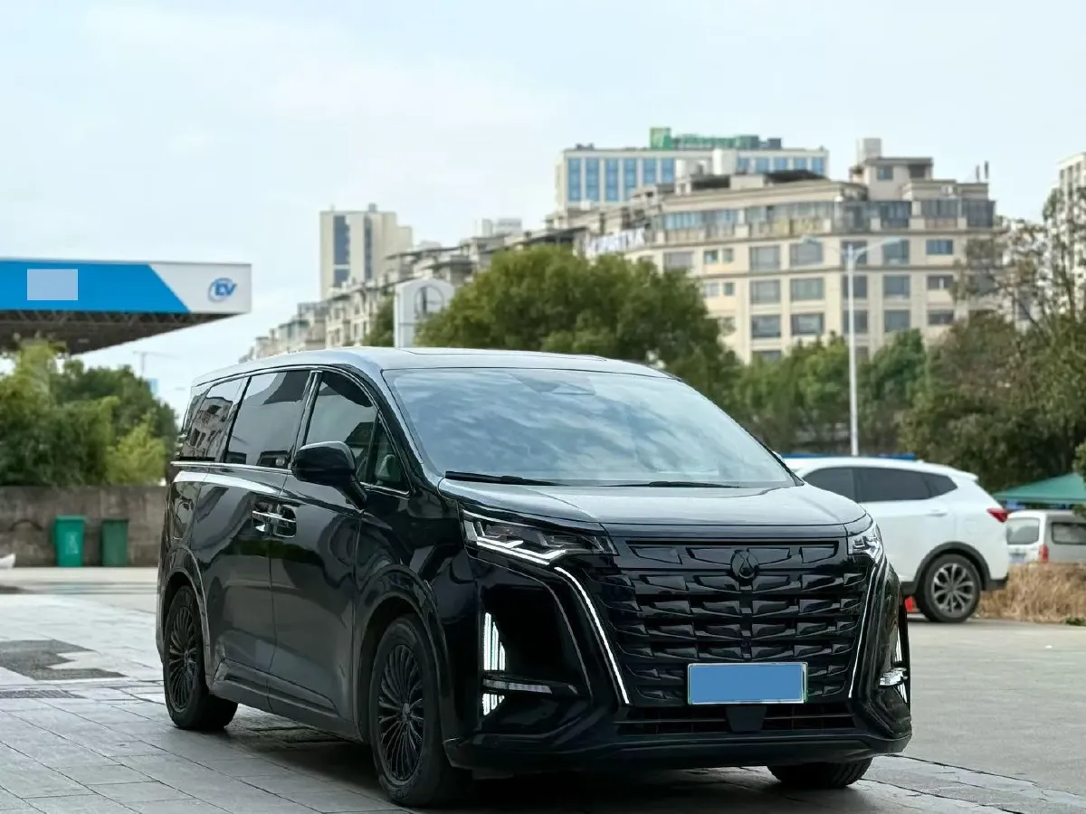 2022 Mercedes-Benz GLC Class 2.0T 197HP L4 9AT,autocango,china used car exporter,china ev exporter,chinese used car exporter,chinese used ev exporter