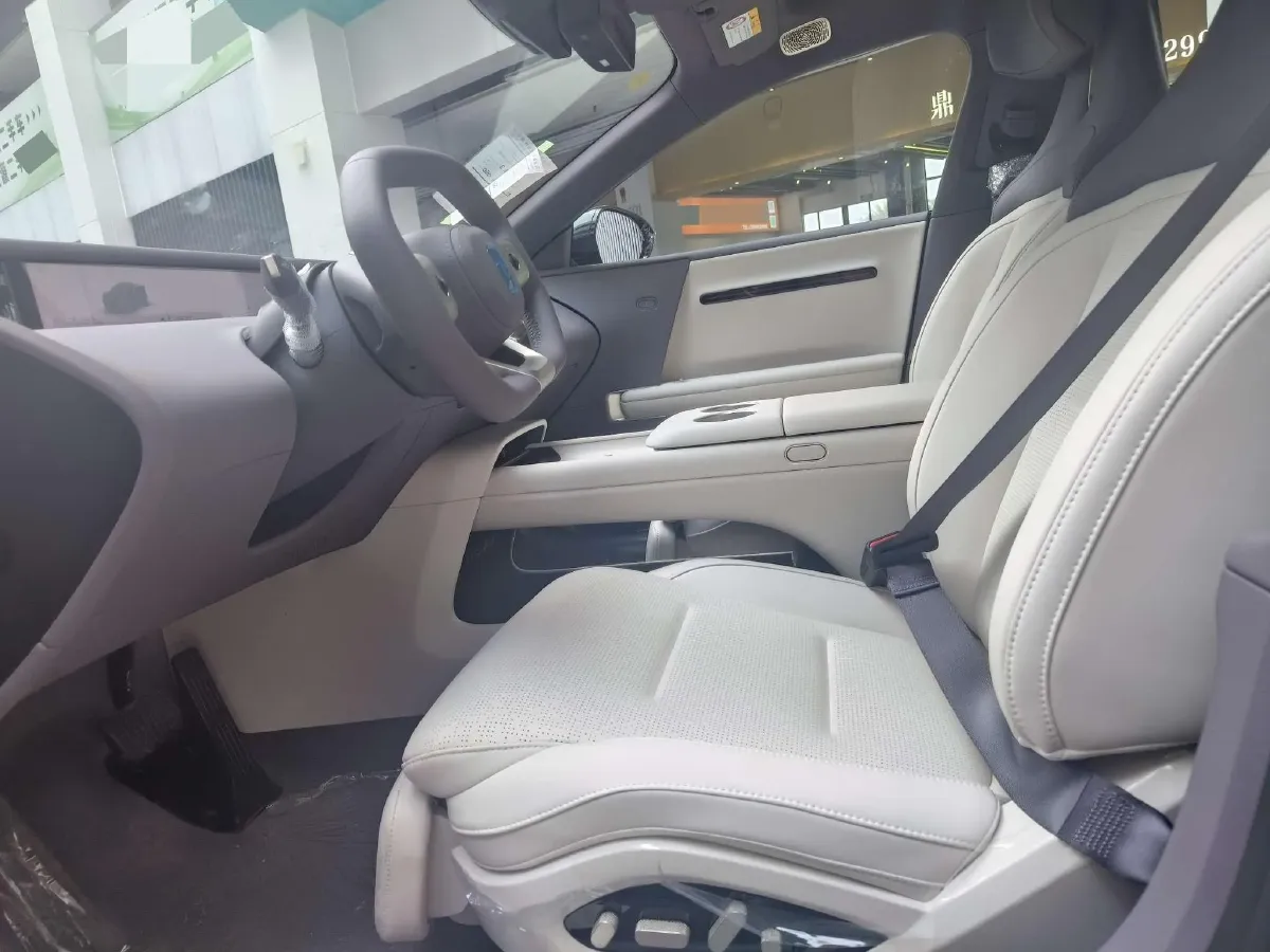 2025 Avatr 06 REEV 156HP REEV,autocango,china used car exporter,china ev exporter,chinese used car exporter,chinese used ev exporter