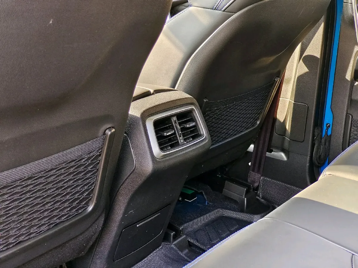 2021 Beijing BJ40 2.0T 163HP L4 8AT,autocango,china used car exporter,china ev exporter,chinese used car exporter,chinese used ev exporter