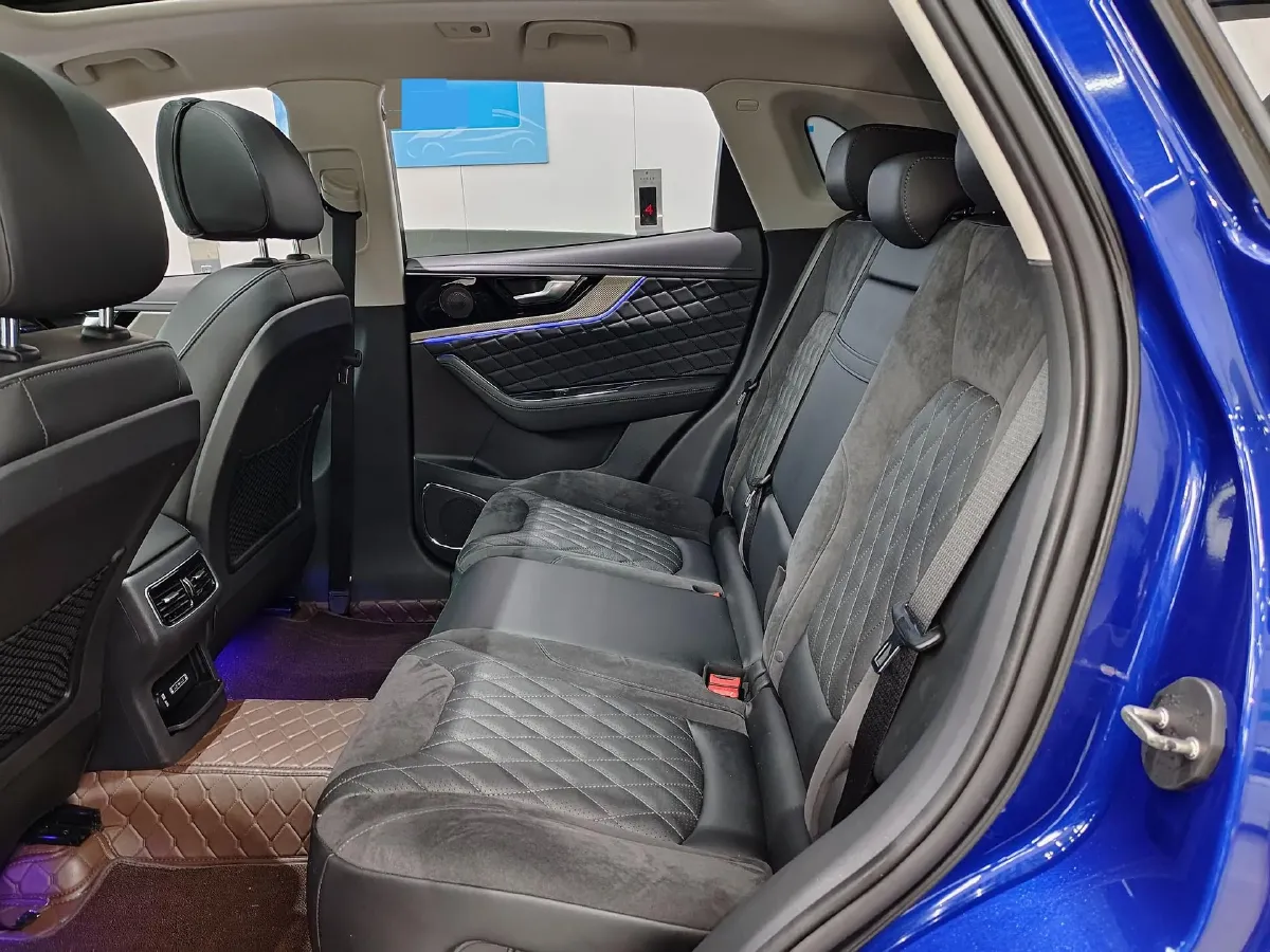 2019 HongQi HS5 2.0T 224HP L4 6AT,autocango,china used car exporter,china ev exporter,chinese used car exporter,chinese used ev exporter