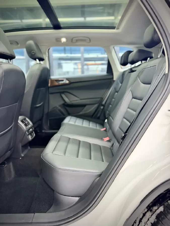 2021 Volkswagen Tharu 1.4T 150HP L4 7DCT,autocango,china used car exporter,china ev exporter,chinese used car exporter,chinese used ev exporter