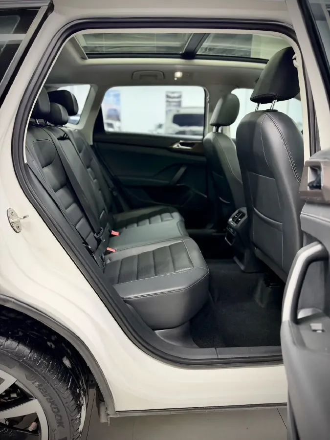 2021 Volkswagen Tharu 1.4T 150HP L4 7DCT,autocango,china used car exporter,china ev exporter,chinese used car exporter,chinese used ev exporter