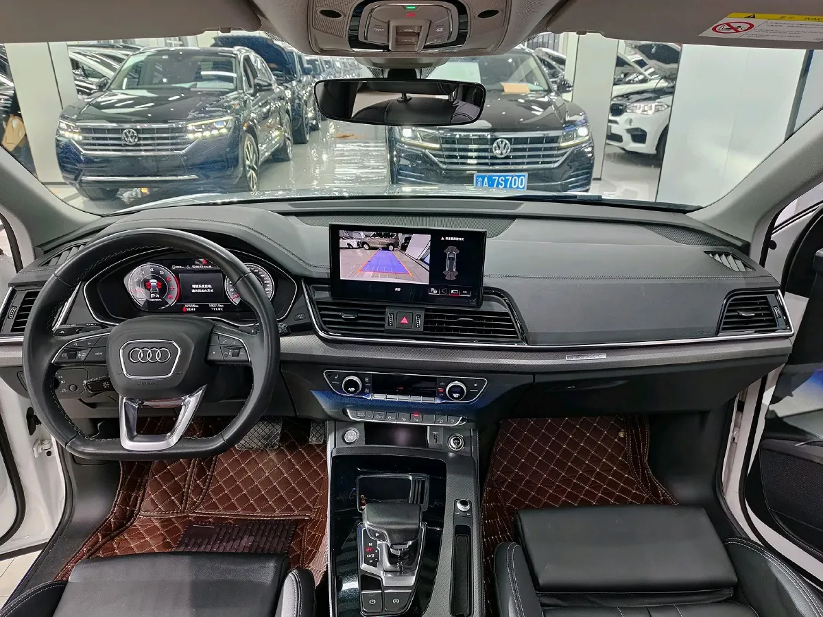 2022 Audi Q5L 2.0T 190HP L4 7DCT,autocango,china used car exporter,china ev exporter,chinese used car exporter,chinese used ev exporter