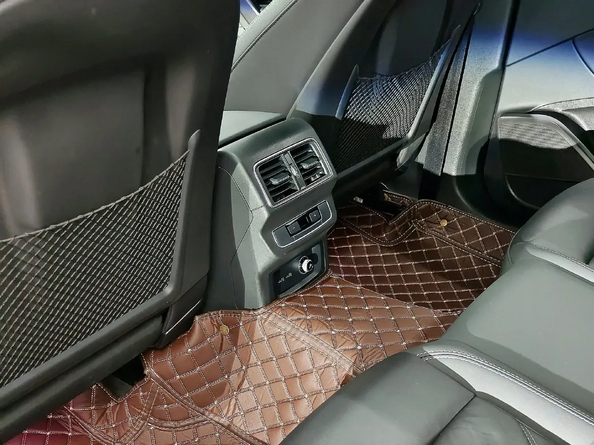 2022 Audi Q5L 2.0T 190HP L4 7DCT,autocango,china used car exporter,china ev exporter,chinese used car exporter,chinese used ev exporter