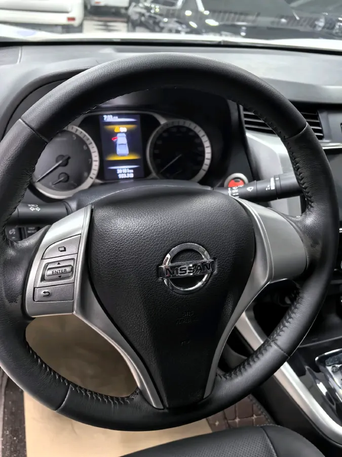 2023 Nissan Navara 2.5L 190HP L4 7AT,autocango,china used car exporter,china ev exporter,chinese used car exporter,chinese used ev exporter