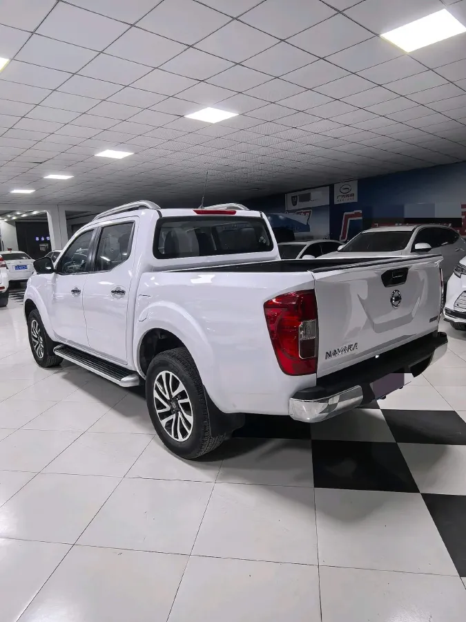 2023 Nissan Navara 2.5L 190HP L4 7AT,autocango,china used car exporter,china ev exporter,chinese used car exporter,chinese used ev exporter