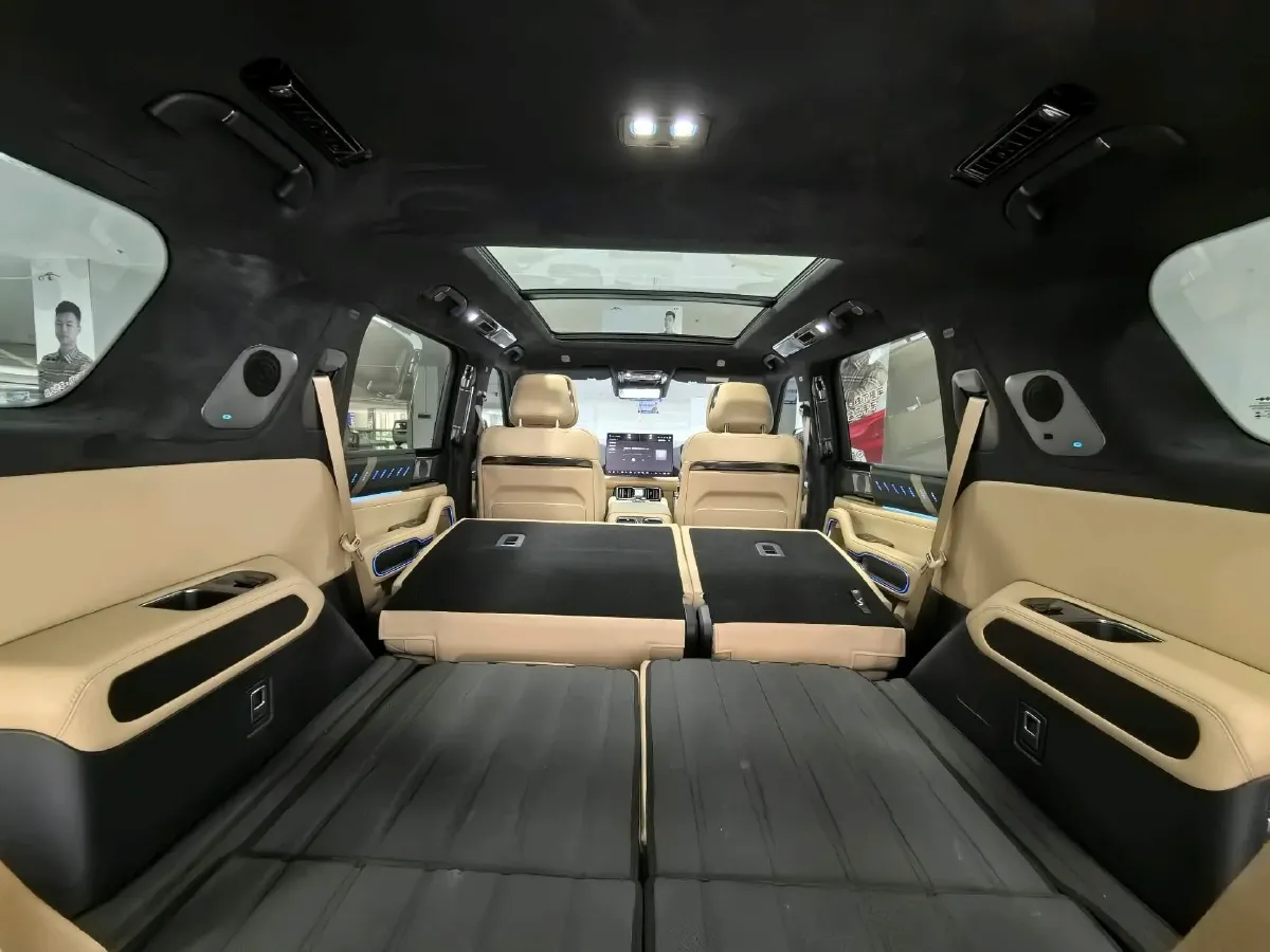 2025 FangChengBao Bao 8 2.0T 245HP L4 E-CVT PHEV 36.8KWH,autocango,china used car exporter,china ev exporter,chinese used car exporter,chinese used ev exporter