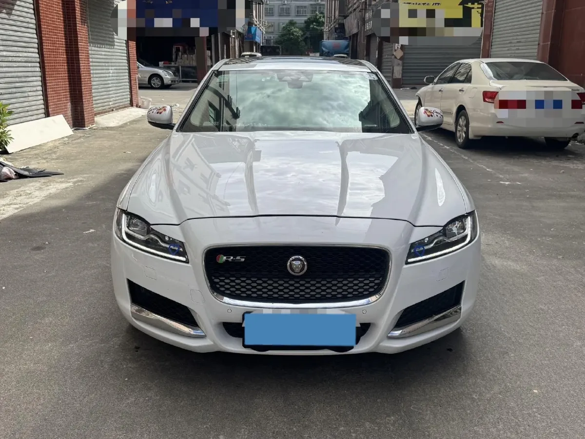 2018 Jaguar XF 2.0T 250HP L4 8AT,autocango,china used car exporter,china ev exporter,chinese used car exporter,chinese used ev exporter