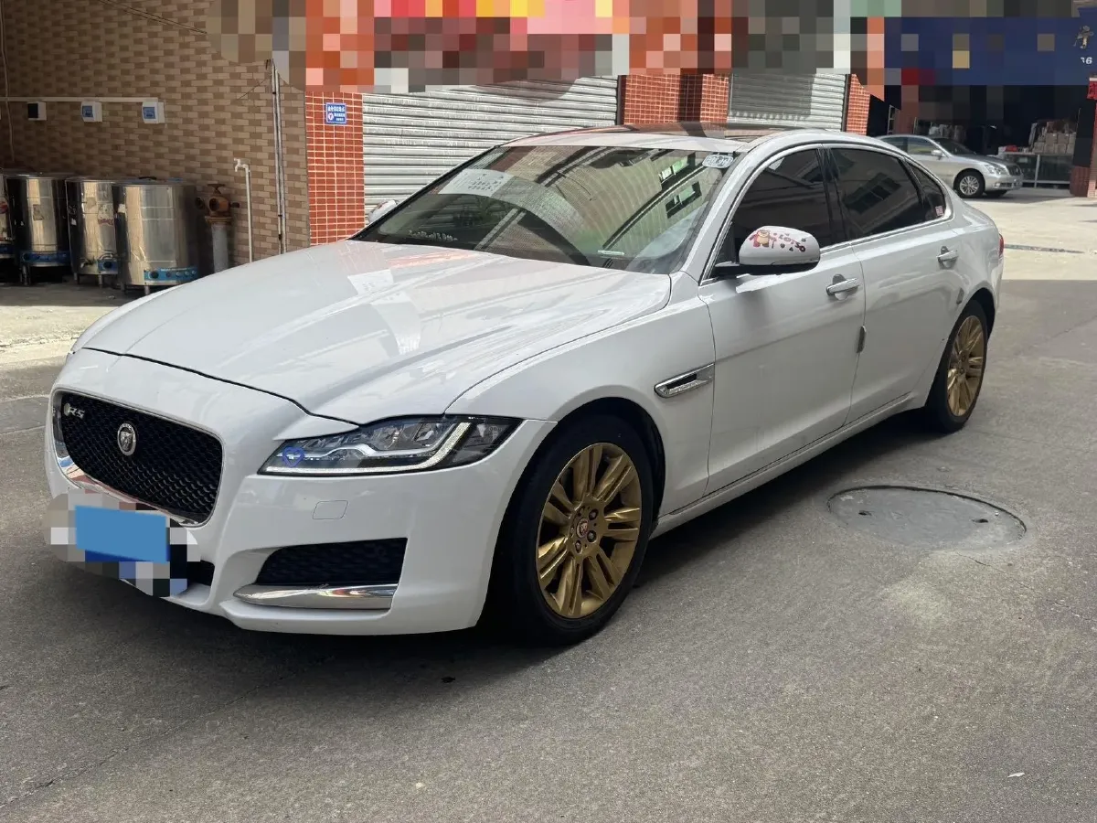 2018 Jaguar XF 2.0T 250HP L4 8AT,autocango,china used car exporter,china ev exporter,chinese used car exporter,chinese used ev exporter