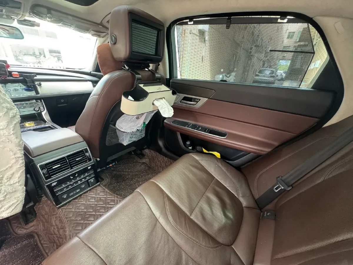 2018 Jaguar XF 2.0T 250HP L4 8AT,autocango,china used car exporter,china ev exporter,chinese used car exporter,chinese used ev exporter