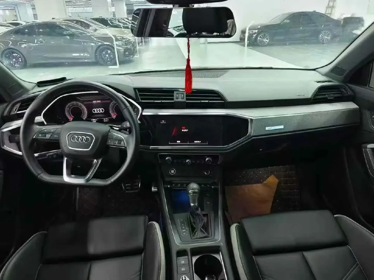2024 Audi Q3 1.5T 160HP L4 7DCT,autocango,china used car exporter,china ev exporter,chinese used car exporter,chinese used ev exporter