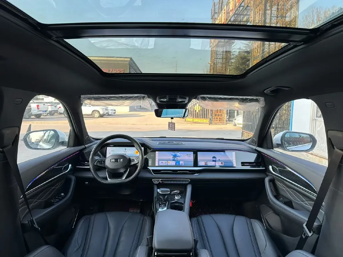 2024 Geely Monjaro 2.0T 218HP L4 7DCT,autocango,china used car exporter,china ev exporter,chinese used car exporter,chinese used ev exporter