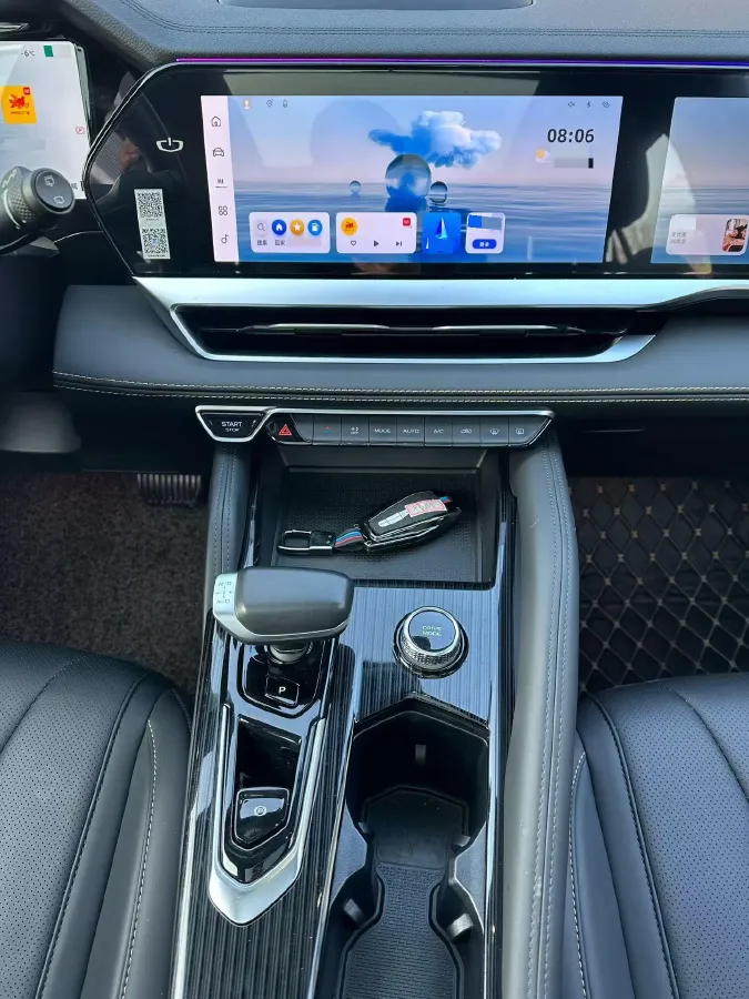 2024 Geely Monjaro 2.0T 218HP L4 7DCT,autocango,china used car exporter,china ev exporter,chinese used car exporter,chinese used ev exporter