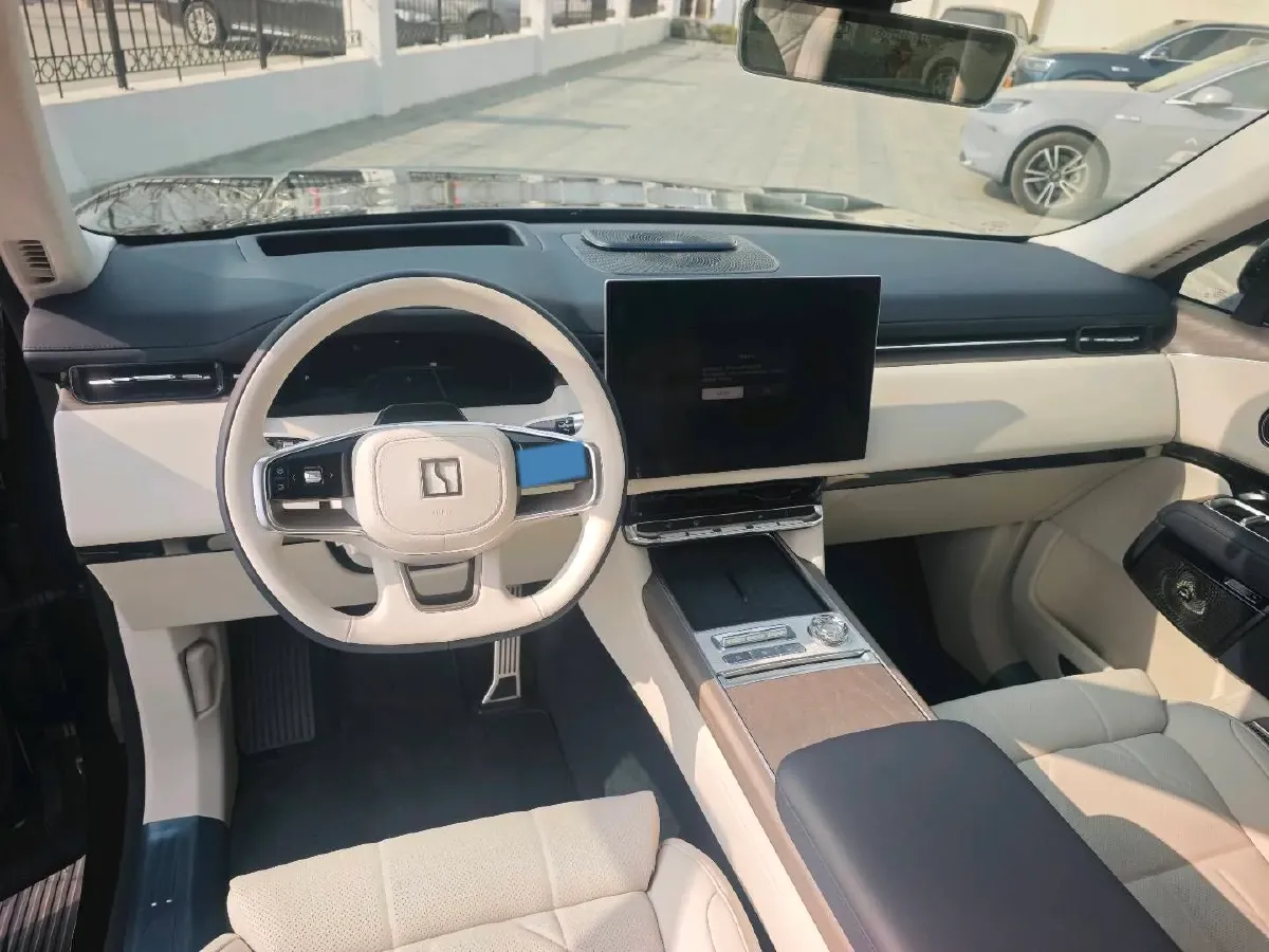 2025 Zeekr 9X 2.0T 279HP L4 1DHT PHEV,autocango,china used car exporter,china ev exporter,chinese used car exporter,chinese used ev exporter