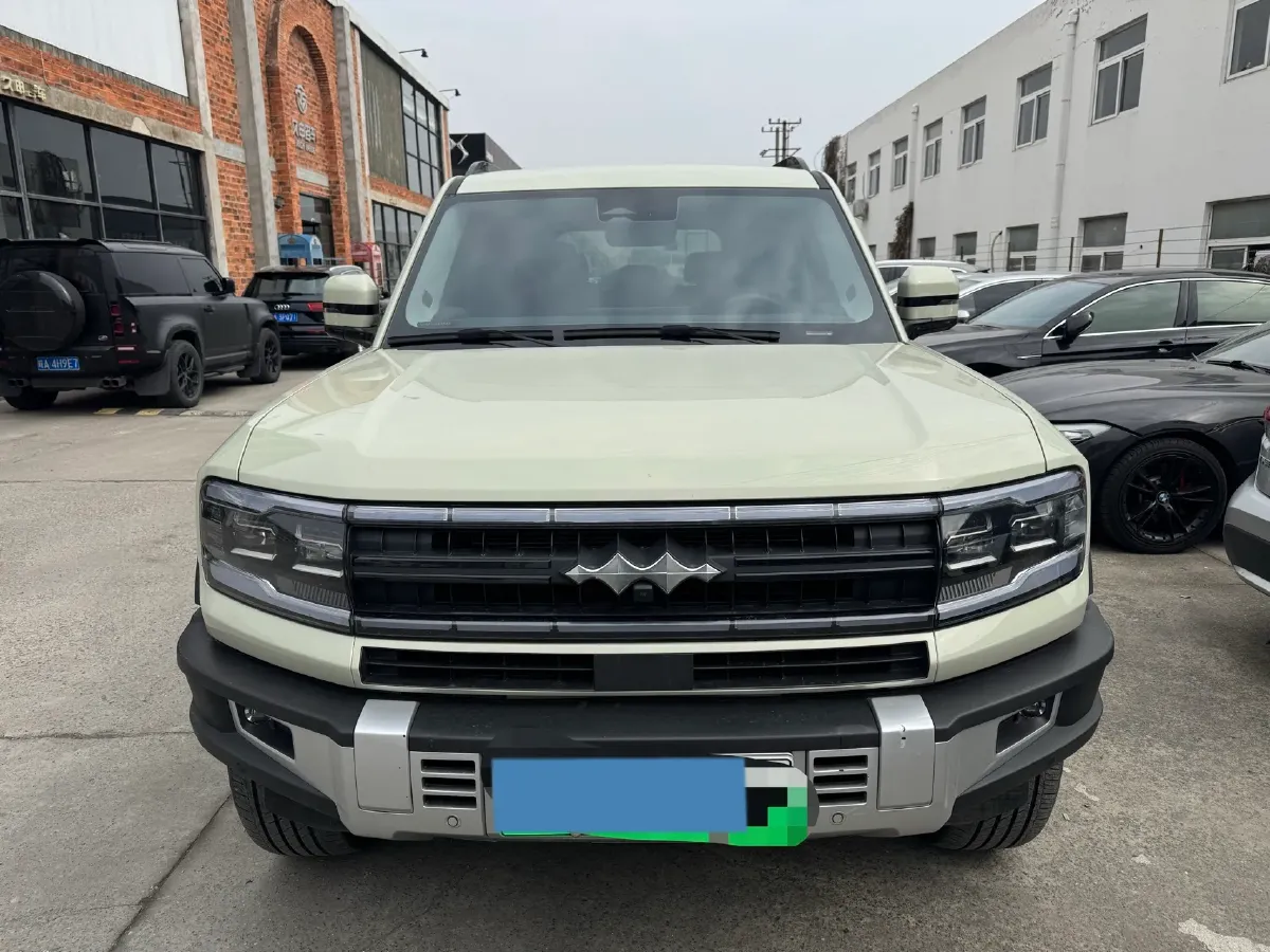 2023 FangChengBao Bao 5 1.5T 194HP L4 E-CVT PHEV 31.8KWH,autocango,china used car exporter,china ev exporter,chinese used car exporter,chinese used ev exporter