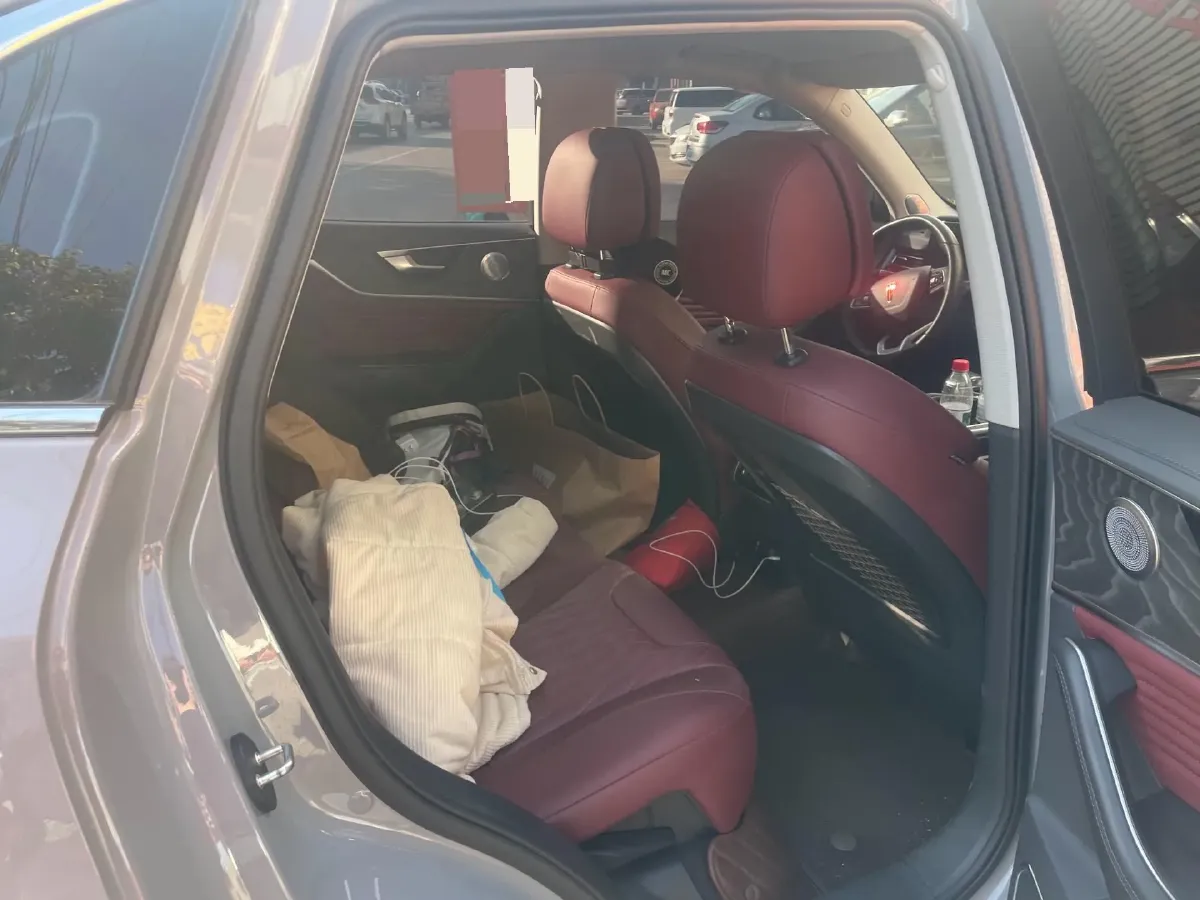 2023 HongQi HS5 2.0T 252HP L4 8AT,autocango,china used car exporter,china ev exporter,chinese used car exporter,chinese used ev exporter