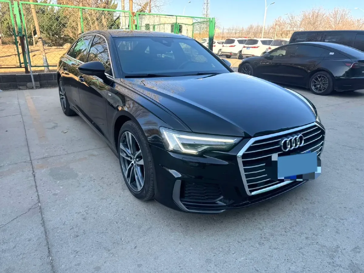 2021 Audi A6L 2.0T 190HP L4 7DCT,autocango,china used car exporter,china ev exporter,chinese used car exporter,chinese used ev exporter
