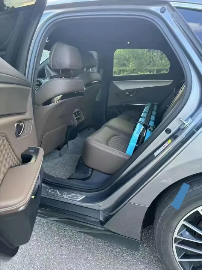 2022 Volkswagen Tiguan L 2.0T 186HP L4 7DCT,autocango,china used car exporter,china ev exporter,chinese used car exporter,chinese used ev exporter