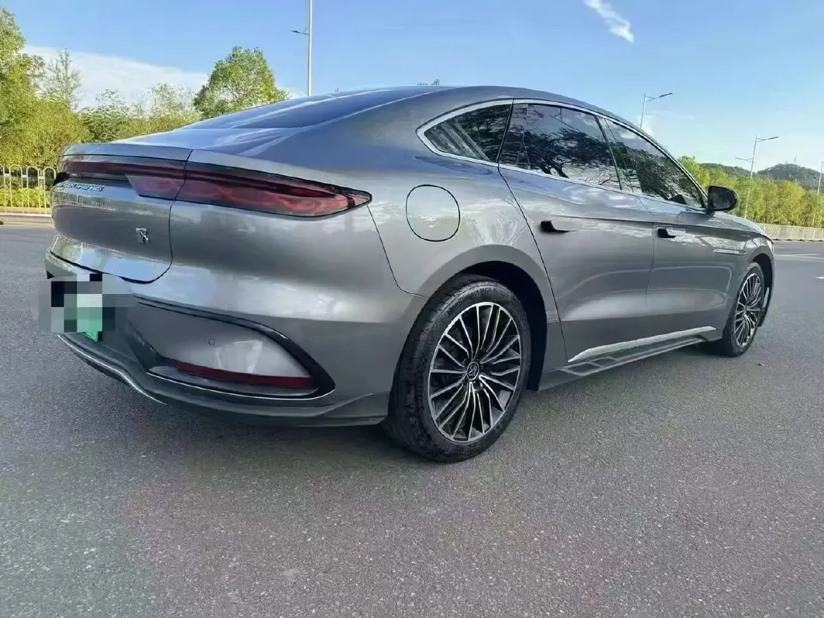 2022 Volkswagen Tiguan L 2.0T 186HP L4 7DCT,autocango,china used car exporter,china ev exporter,chinese used car exporter,chinese used ev exporter