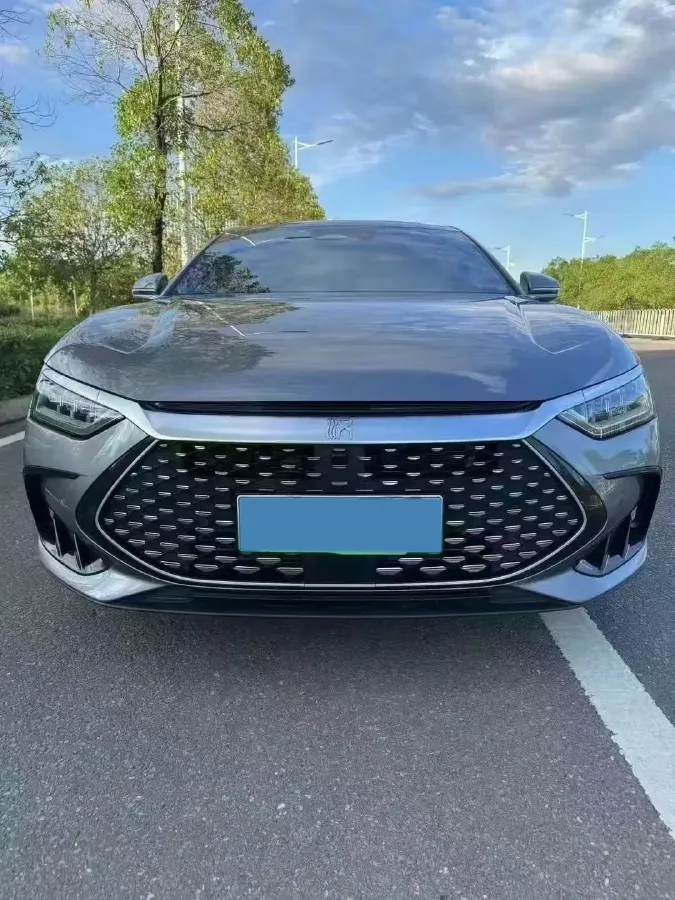 2022 Volkswagen Tiguan L 2.0T 186HP L4 7DCT,autocango,china used car exporter,china ev exporter,chinese used car exporter,chinese used ev exporter