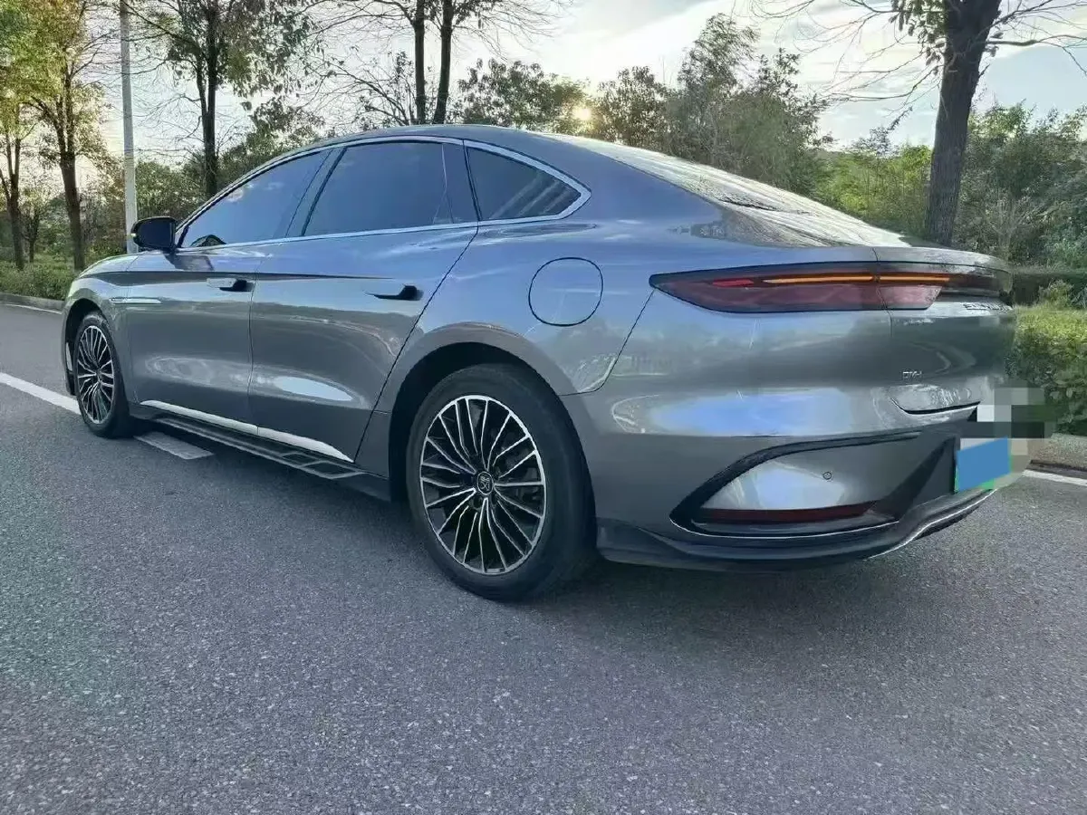 2022 Volkswagen Tiguan L 2.0T 186HP L4 7DCT,autocango,china used car exporter,china ev exporter,chinese used car exporter,chinese used ev exporter