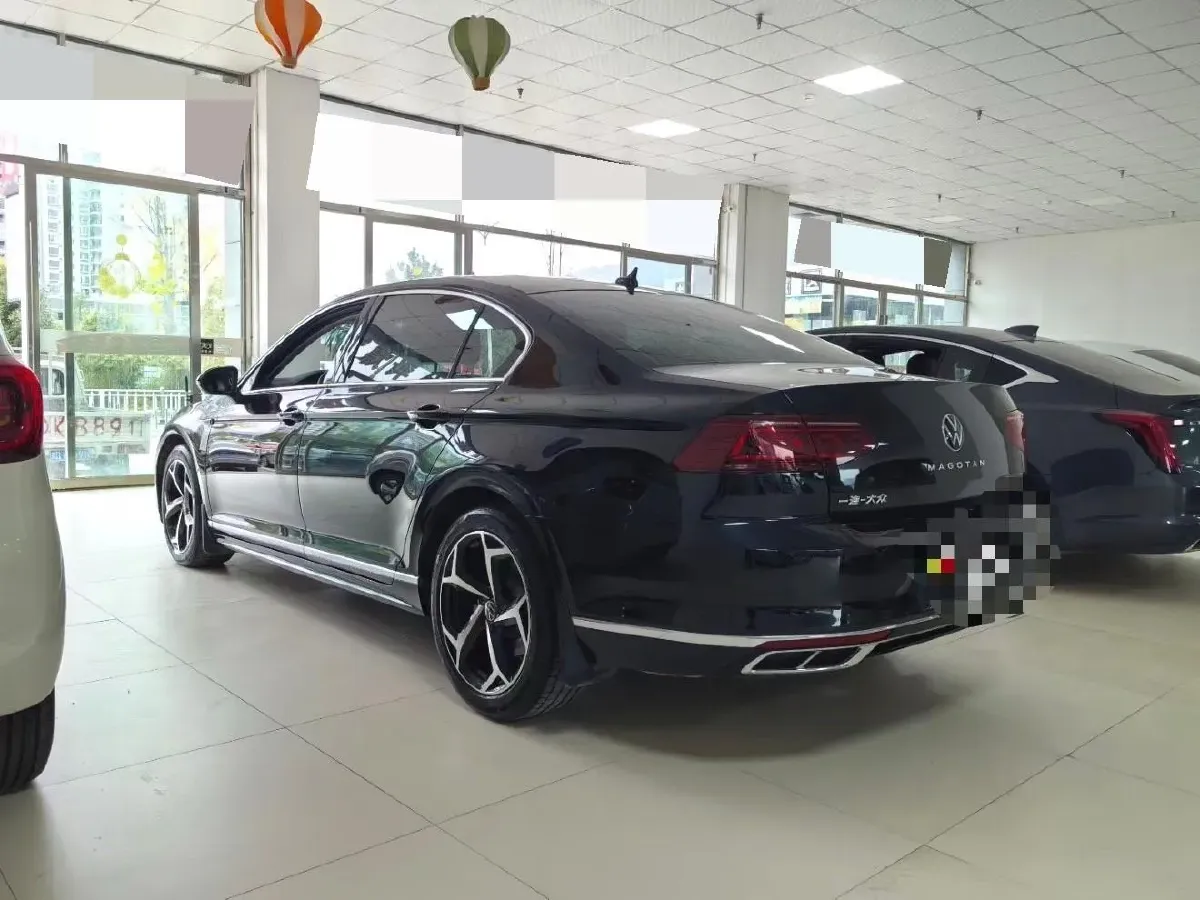 2023 Volkswagen Magotan 2.0T 186HP L4 7DCT,autocango,china used car exporter,china ev exporter,chinese used car exporter,chinese used ev exporter