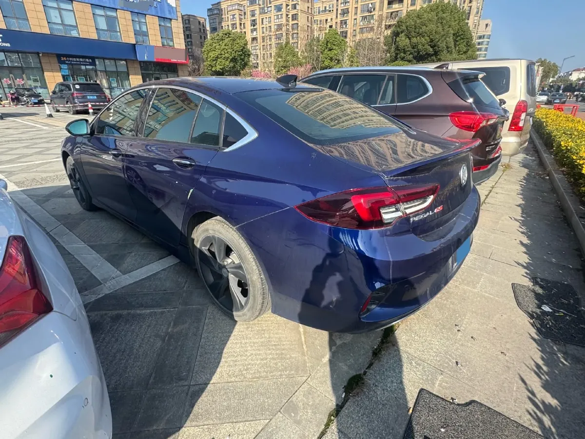2020 Buick Regal 2.0T 237HP L4 9AT,autocango,china used car exporter,china ev exporter,chinese used car exporter,chinese used ev exporter