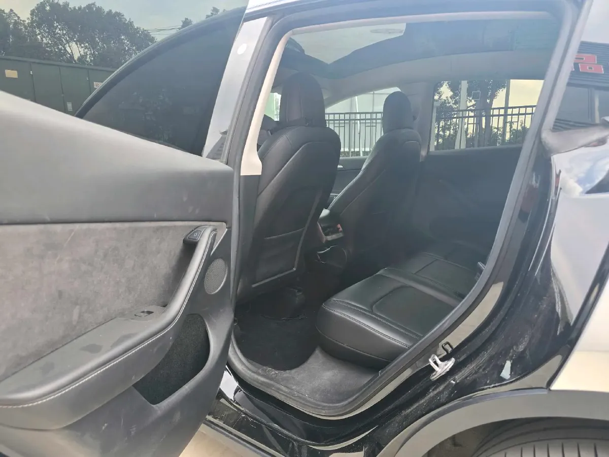 2022 Tesla Model Y BEV 60KWH,autocango,china used car exporter,china ev exporter,chinese used car exporter,chinese used ev exporter