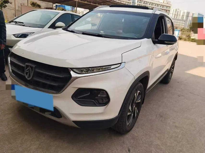 2017 BaoJun 310W 1.5L 105HP L4 6MT,autocango,china used car exporter,china ev exporter,chinese used car exporter,chinese used ev exporter