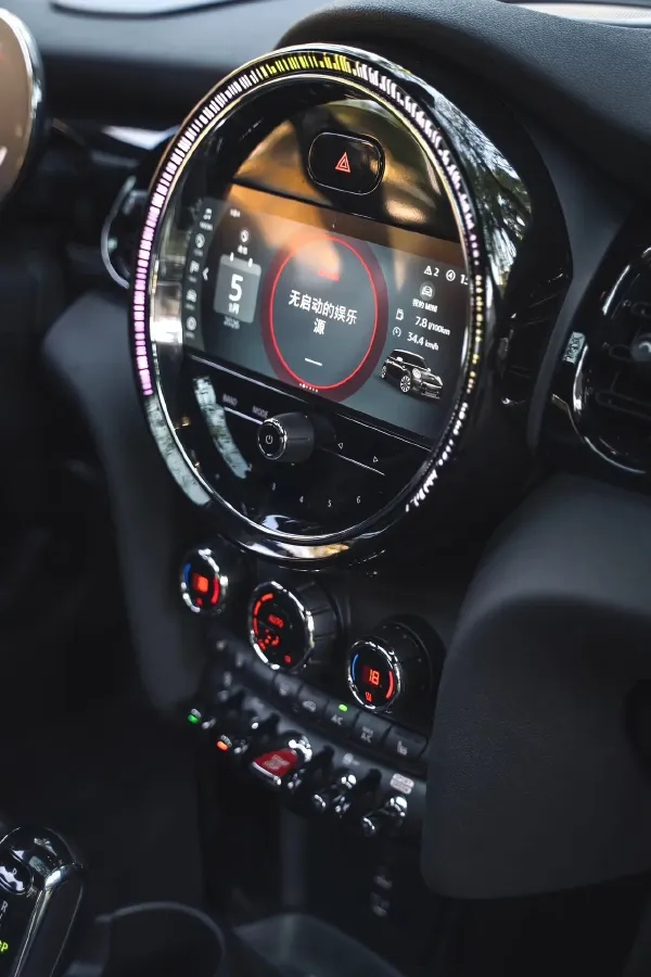 2022 MINI JCW 2.0T 231HP L4 8AT,autocango,china used car exporter,china ev exporter,chinese used car exporter,chinese used ev exporter