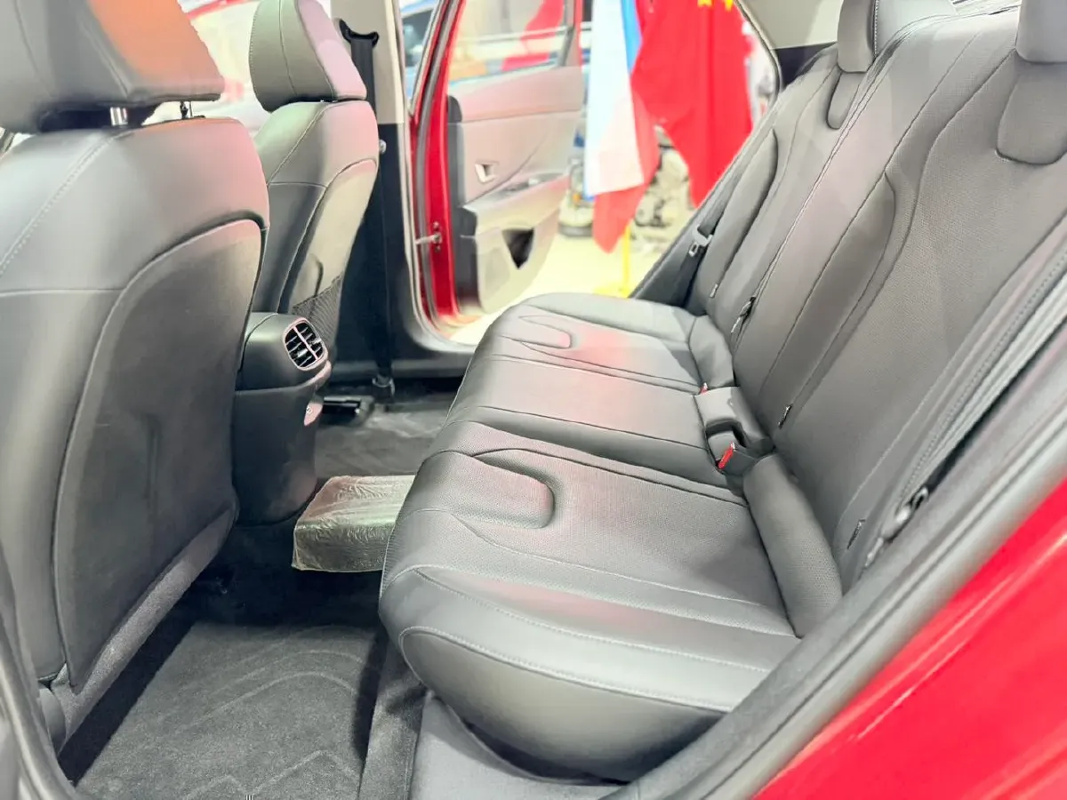 2022 Hyundai Elantra 1.5L 115HP L4 CVT,autocango,china used car exporter,china ev exporter,chinese used car exporter,chinese used ev exporter