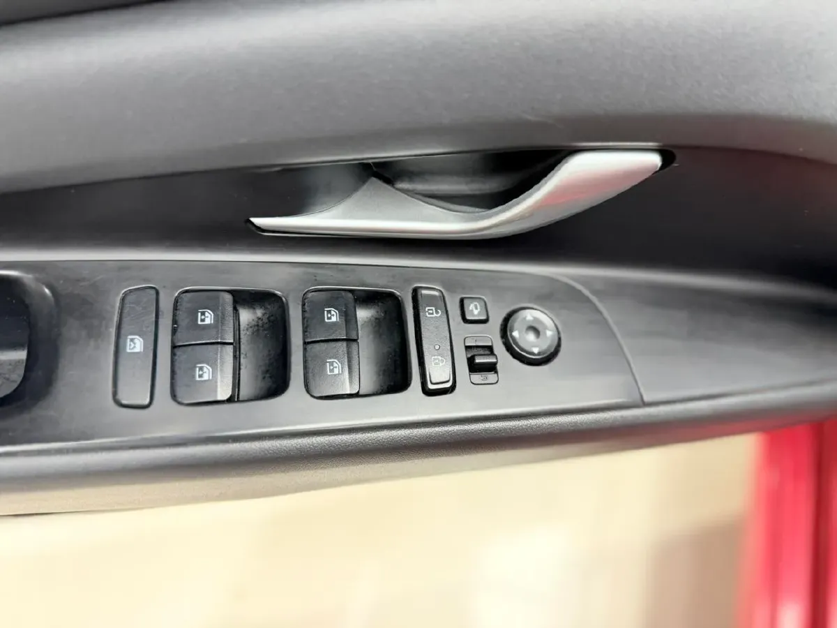 2022 Hyundai Elantra 1.5L 115HP L4 CVT,autocango,china used car exporter,china ev exporter,chinese used car exporter,chinese used ev exporter