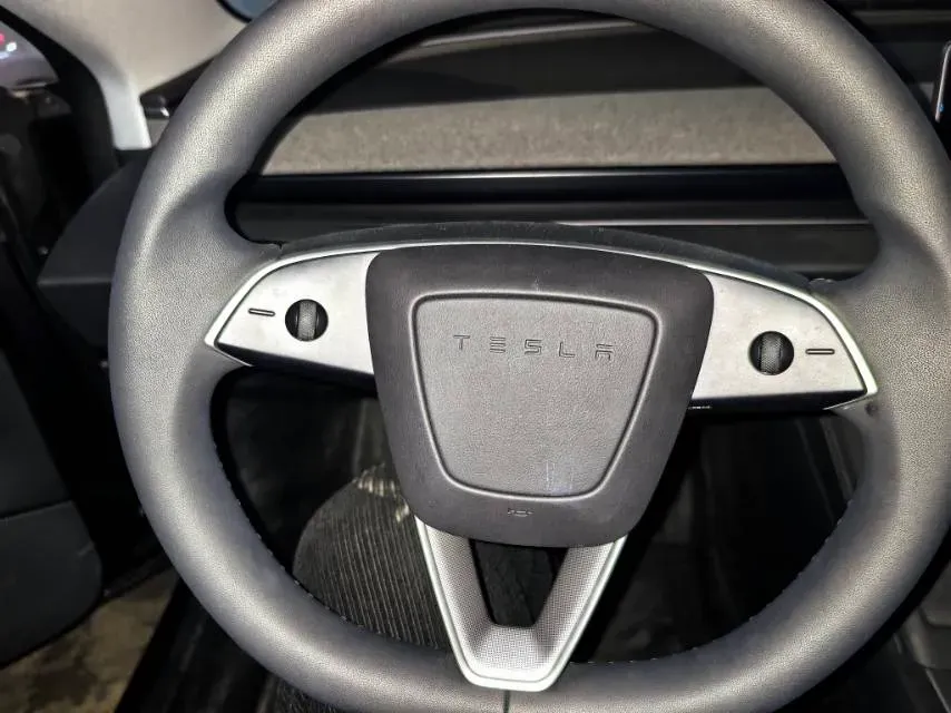 2025 Tesla Model 3 BEV 62.5KWH,autocango,china used car exporter,china ev exporter,chinese used car exporter,chinese used ev exporter