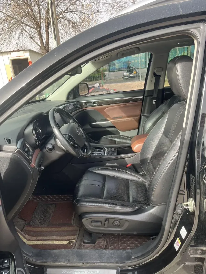 2017 GAC Trumpchi GS8 2.0T 201HP L4 6AT,autocango,china used car exporter,china ev exporter,chinese used car exporter,chinese used ev exporter