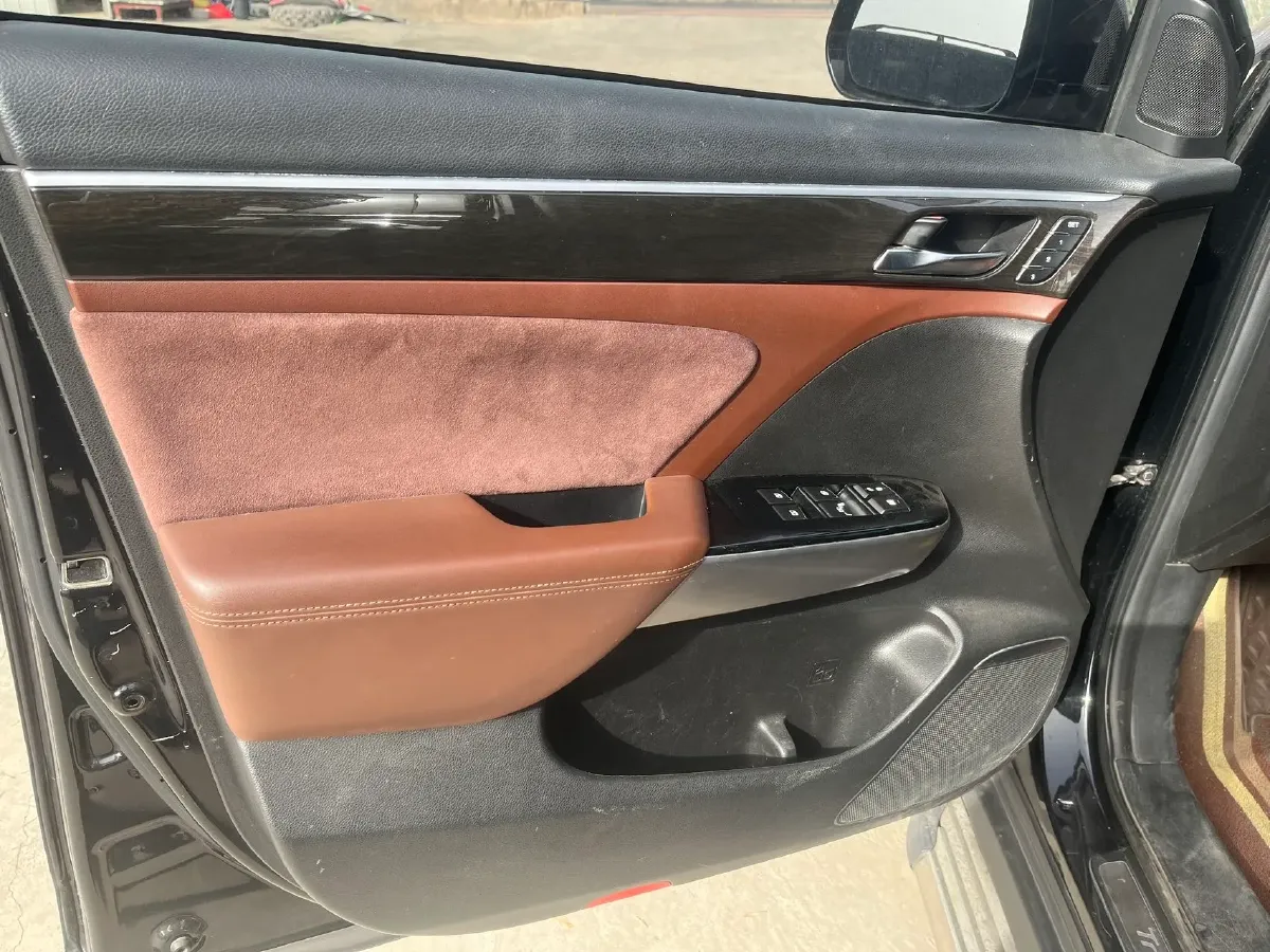 2017 GAC Trumpchi GS8 2.0T 201HP L4 6AT,autocango,china used car exporter,china ev exporter,chinese used car exporter,chinese used ev exporter