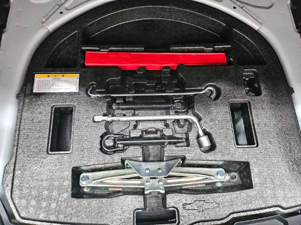 2021 Toyota Corolla 1.2T 116HP L4 CVT,autocango,china used car exporter,china ev exporter,chinese used car exporter,chinese used ev exporter