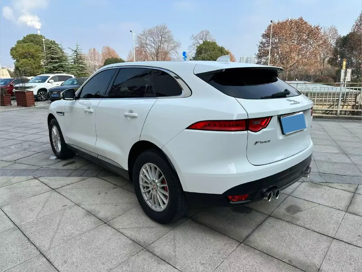 2018 Jaguar F-PACE 2.0T 250HP L4 8AT,autocango,china used car exporter,china ev exporter,chinese used car exporter,chinese used ev exporter