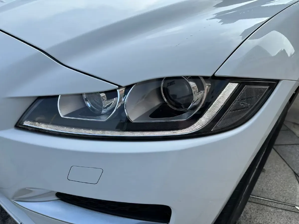 2018 Jaguar F-PACE 2.0T 250HP L4 8AT,autocango,china used car exporter,china ev exporter,chinese used car exporter,chinese used ev exporter