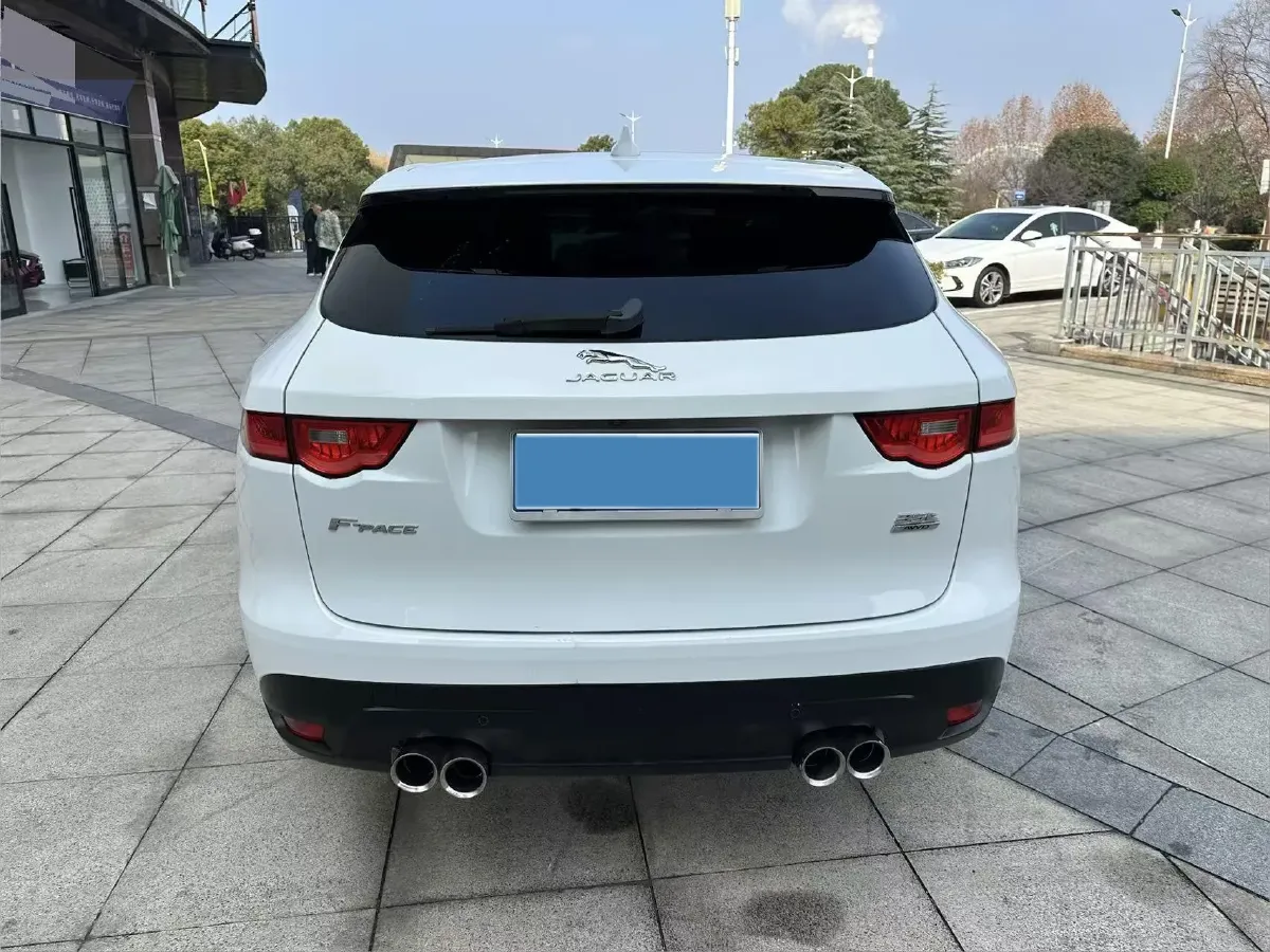 2018 Jaguar F-PACE 2.0T 250HP L4 8AT,autocango,china used car exporter,china ev exporter,chinese used car exporter,chinese used ev exporter
