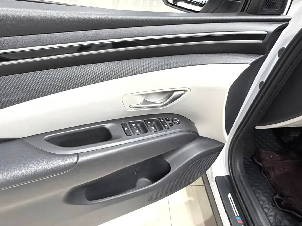 2021 Hyundai Tucson 1.5T 200HP L4 7DCT,autocango,china used car exporter,china ev exporter,chinese used car exporter,chinese used ev exporter