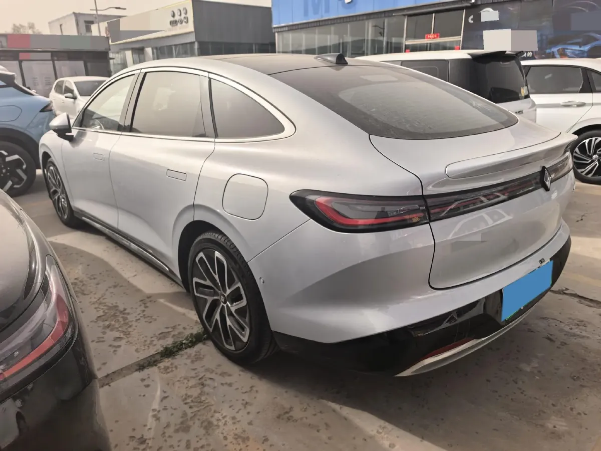 2025 BaoJun XiangJing 1.5T 143HP L4 1DHT PHEV,autocango,china used car exporter,china ev exporter,chinese used car exporter,chinese used ev exporter