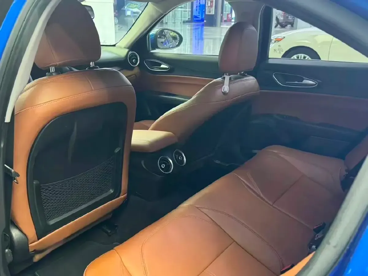 2017 Toyota Highlander 2.0T 220HP L4 6AT,autocango,china used car exporter,china ev exporter,chinese used car exporter,chinese used ev exporter