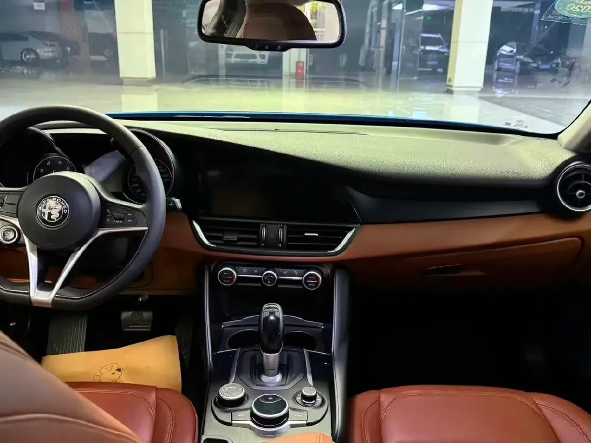 2017 Toyota Highlander 2.0T 220HP L4 6AT,autocango,china used car exporter,china ev exporter,chinese used car exporter,chinese used ev exporter