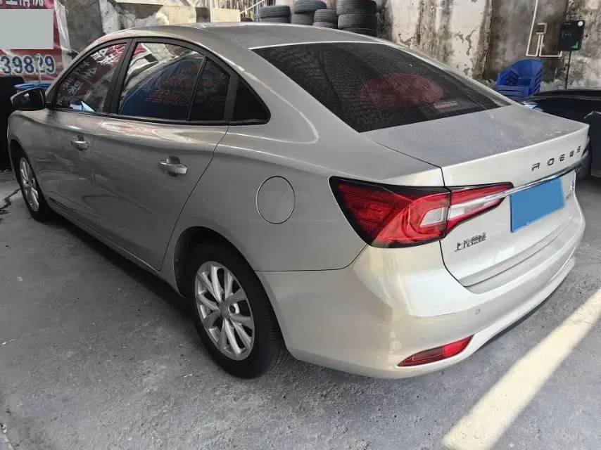2021 Roewe i5 1.5L 120HP L4 CVT,autocango,china used car exporter,china ev exporter,chinese used car exporter,chinese used ev exporter